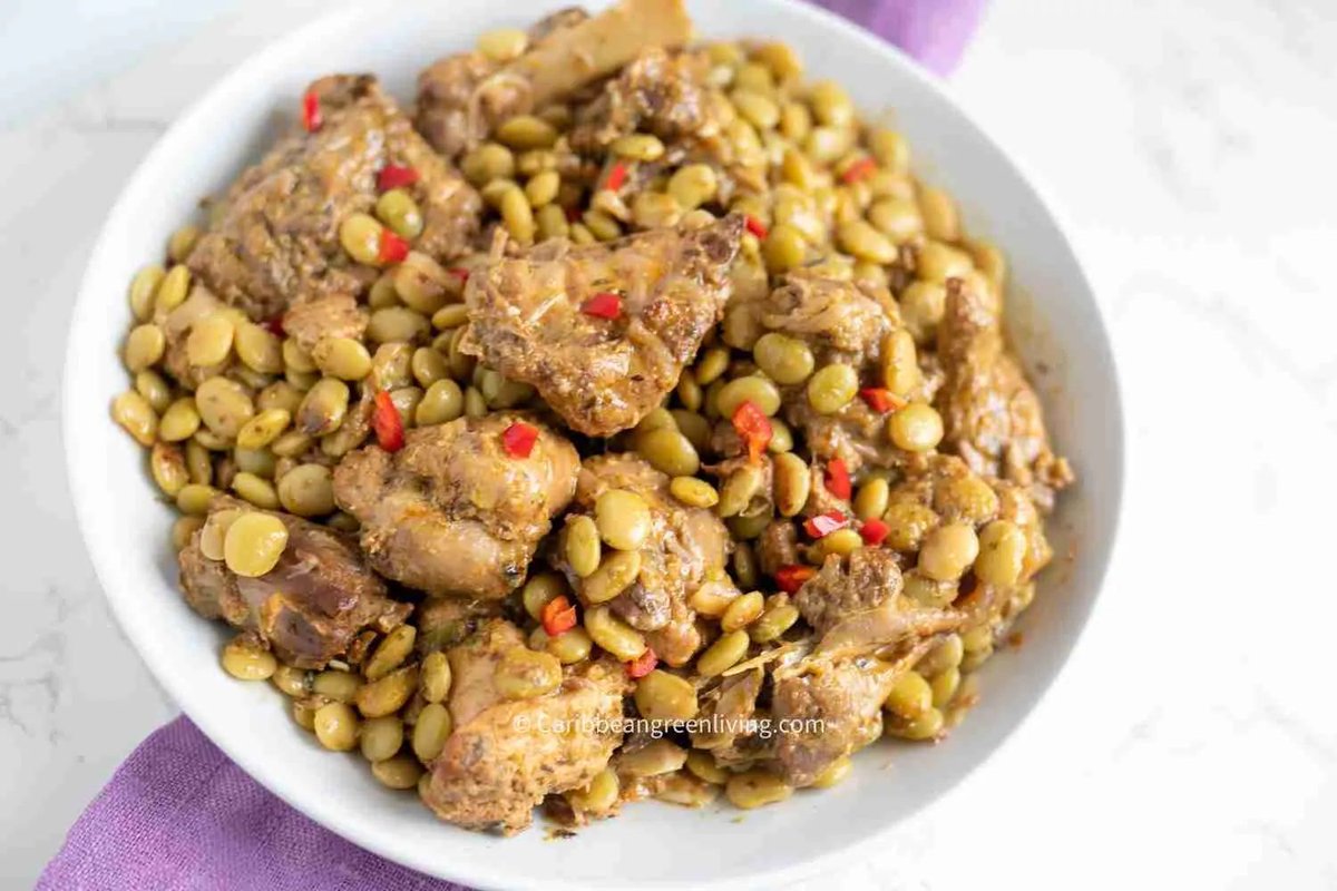 Upgrade your Thanksgiving leftovers with this cozy Turkey Stew + Lima Beans. So comforting! 🍲
caribbeangreenliving.com/turkey-stew-wi… 
#CaribbeanGreenLiving #LeftoverTurkey #CaribbeanRecipes #DayAfterThanksgiving #HolidayCooking #IslandCooking #TurkeyRecipes #ZeroWasteCooking #ComfortFoodIdeas