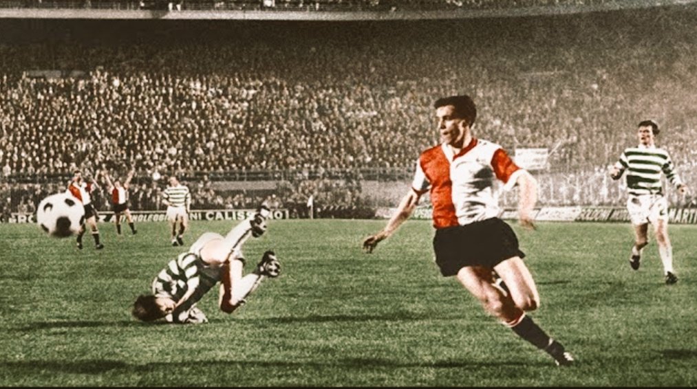 Plakplaat63's tweet image. Toen beide clubs nog een iets ander niveau hadden dan tegenwoordig. 
#Feycel