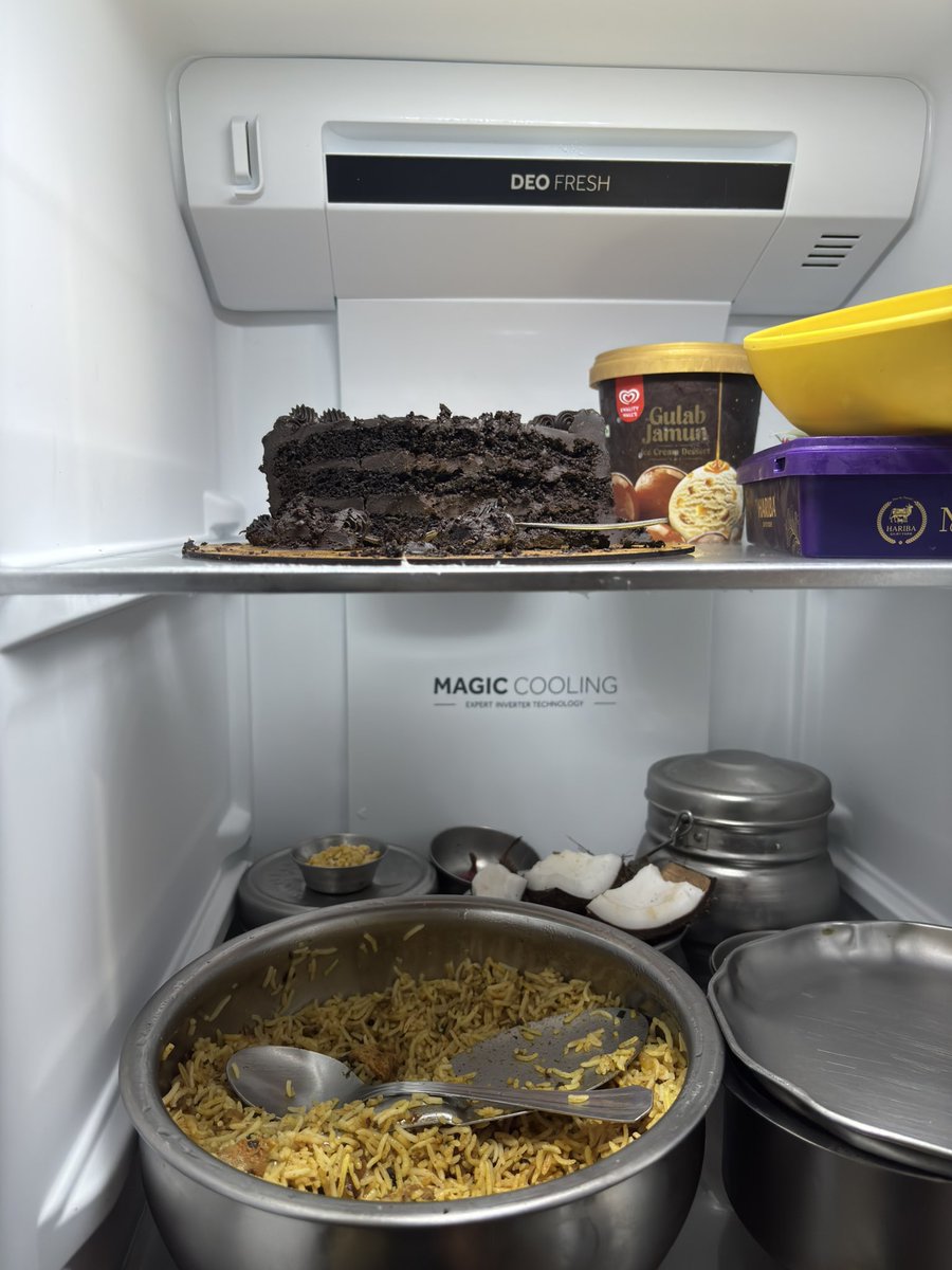 urstrulyBlair's tweet image. Birthdays are the bestt. (we ate like pigs)