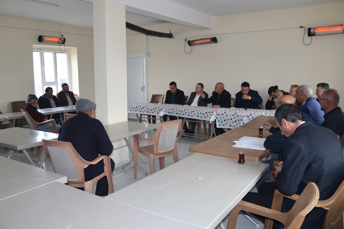 Kaymakamımız Yücel Erdem, Belediye Başkan Yardımcımız ve Kurum Müdürlerimiz birlikte haftalık mahalle ziyaretleri kapsamında; Karacaören, Musaşeyh, Kösehacılı ve Kahveci Mahallelerimizi ziyaret etti. 

Ziyarette vatandaşlarımız ile bir araya gelerek sorun, talep ve önerileri