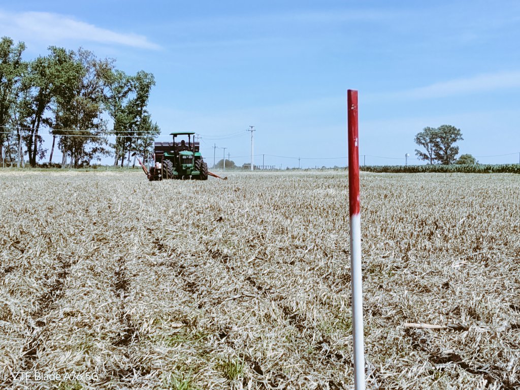 No sólo basta con tener genética de punta... La aplicación de las mejores tecnologías son la base para la expresión del potencial. 
Variedades de soja... Tratamientos de semilla... Tratamientos de fertilizantes... Y más. 🌱💪
<a href="/agroterrauy/">agroterrauy</a>