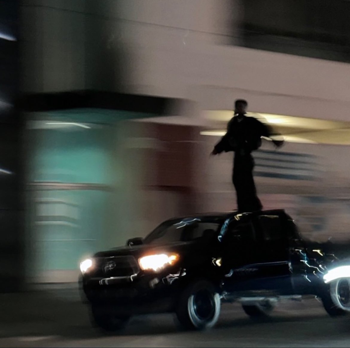 cartisburner__'s tweet image. I WENT TOM CRUISE NO EDIT THIS SHI REAL MOVIN CAR ALL DAT YAAAAA

— Playboi Carti 🗣️