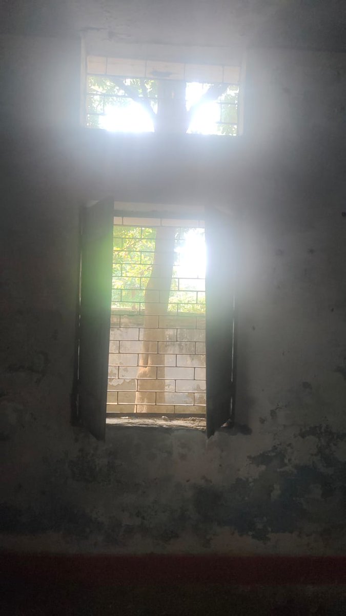 Manishyadavdcm's tweet image. Ajaiya Khera, Block Nawabganj, District Unnao की सच्चाई सामने रखनी ही पड़ेगी।
गाँव में विकास का एक भी काम जमीन पर नहीं दिख रहा—
लेकिन कागज़ों में सब ‘पूरा’ दिखाया जा रहा है।

सवाल सिर्फ इतना नहीं है कि भ्रष्टाचार हुआ है…
सवाल ये है:
👉 आखिर कितना पैसा खाया गया है?
👉 कितने हाथ…