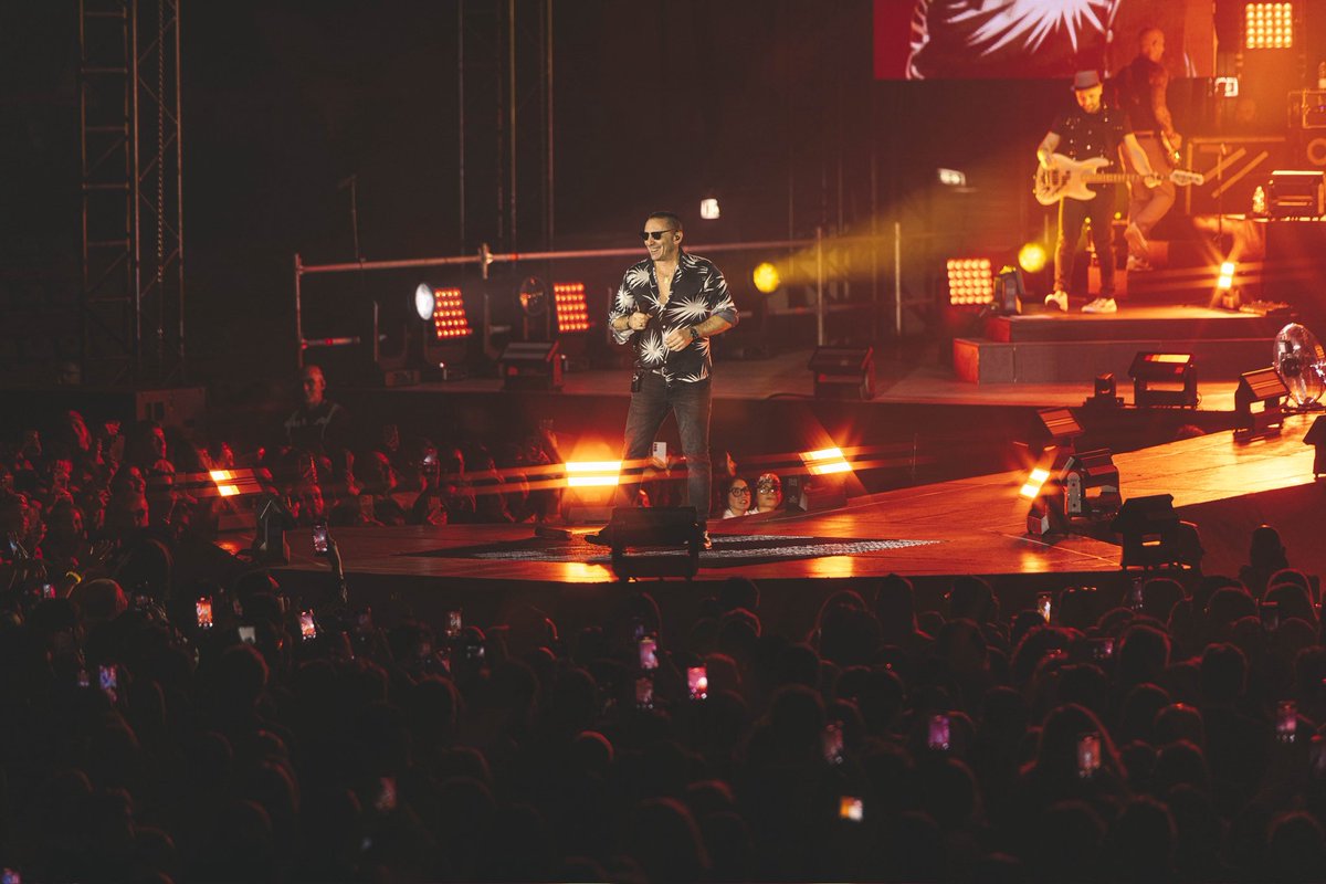 Grazie Bari, due serate da sogno ❤️
Siete stati un’onda di calore che ci ha accompagnati per questa doppietta meravigliosa🍀
E ora si vola verso l’ultima grande festa della Notte dei Romantici Tour: il 2 dicembre a Torino, Inalpi Arena. Non mancate 🫶🏼

#Modà #LaNotteDeiRomantici