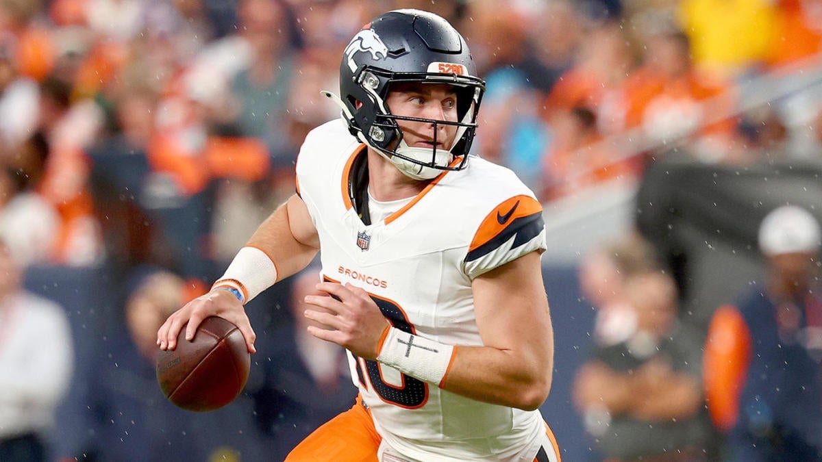Trying to finalize your lineups and not sure who to start?

<a href="/FantasyBosco/">Fantasy Bosco</a> breaks down all of the toughest start/sit #FantasyFootball questions of #NFL #Week13 💥

👉fantasyguru.com/2025-start-sit… 
#DENvsWAS #BroncosCountry