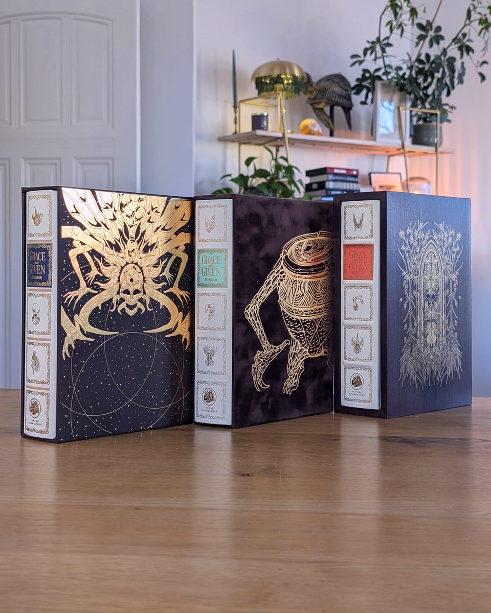 📣 Grace Given deluxe edition has started shipping in Europe.

Orders for the US, AU and NZ will start shipping around Christmas pending customs clearance.

#ELDENRING #fromsoftware

tuneandfairweather.com/products/grace…