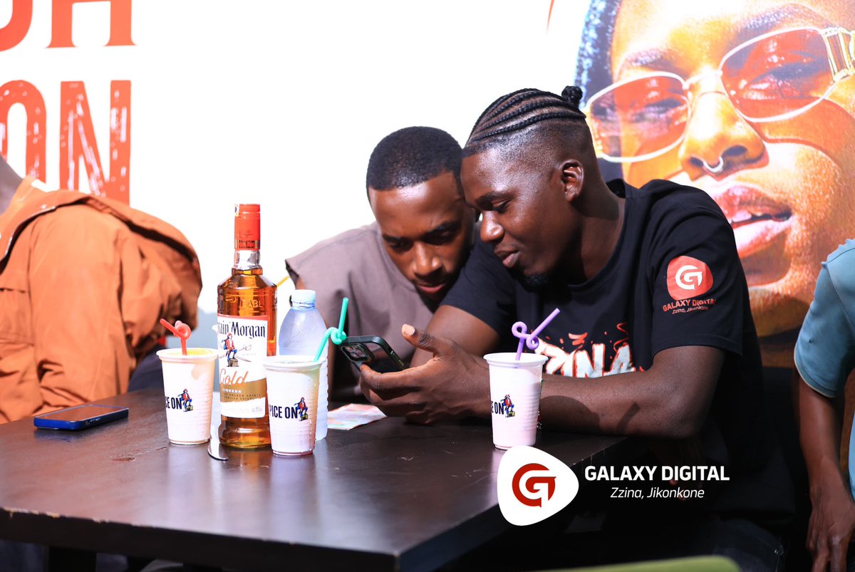 GalaxyTVUg's tweet image. Big moves, big flavor………#CaptainMorganUG made sure Drizzles Lounge was the place to be this weekend.

 #JikonkoneBigBang | #SpiceOn
