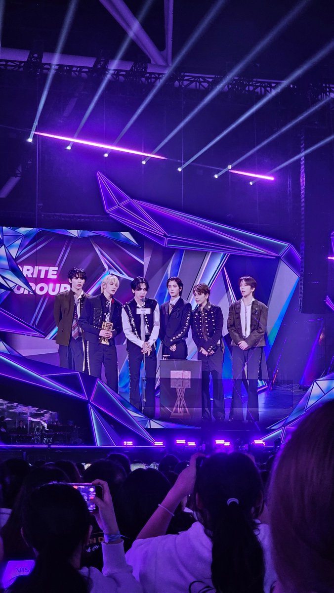 Favourite Male Group goes to BOYSNEXTDOOR 🏆 #2025MAMA