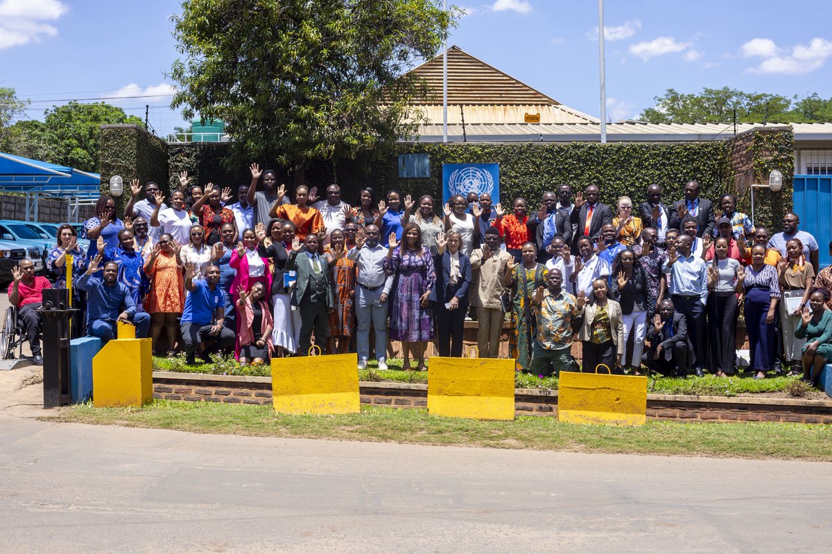 One of my favourite moments today was sitting together with the @UNDPMalawi team.

Behind all our efforts in Malawi are real people who choose every day, to serve Malawians with heart and humility.

I’m proud to call you colleagues.
#CabinetRetreat2025