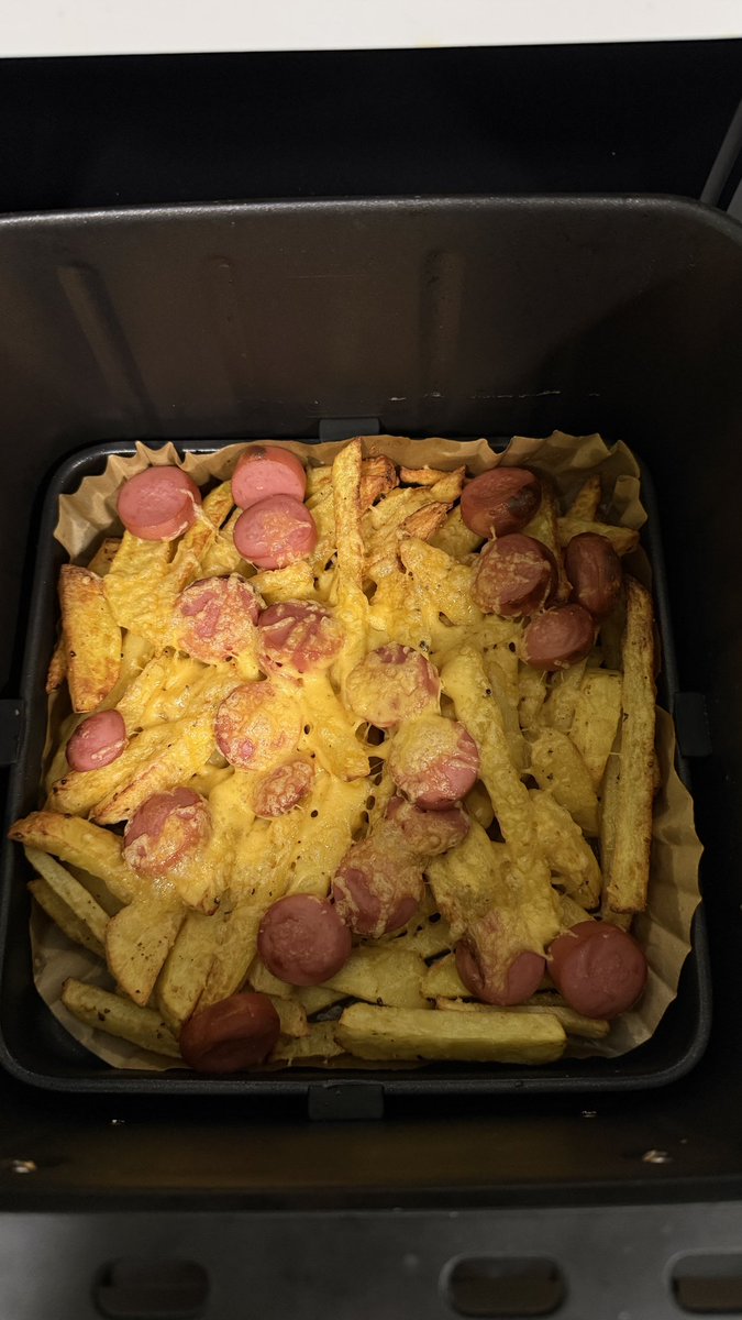 Денча 🍀 tweet media