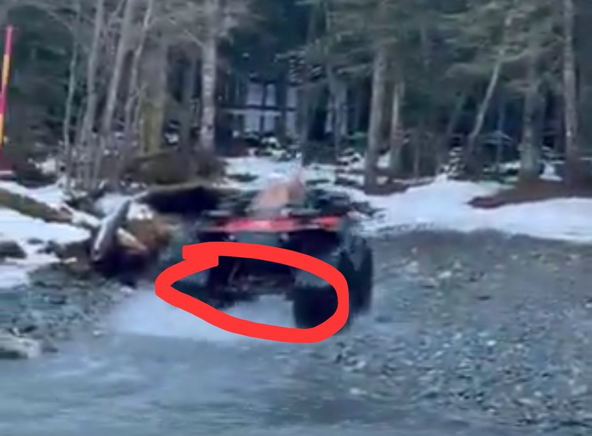 duncanstives's tweet image. Breezing  past the gun safety issues and the questions about the legality of this gun in this jurisdiction... Wtf kind of vehicle is this?? It&apos;s too big to be a real commercial 4 wheeler and it&apos;s got solid axles??