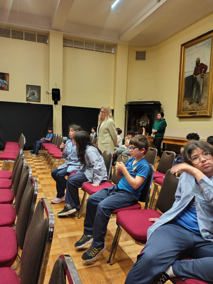 Todos los lunes el Taller de Debate de la sede Valparaíso se reúne para discutir sobre distintas premisas. El lunes 24 de noviembre se desarrolló el VI torneo, cuya discusión fue acerca del tema: ¿Es el ser humano libre de decidir su muerte? 

#Debates