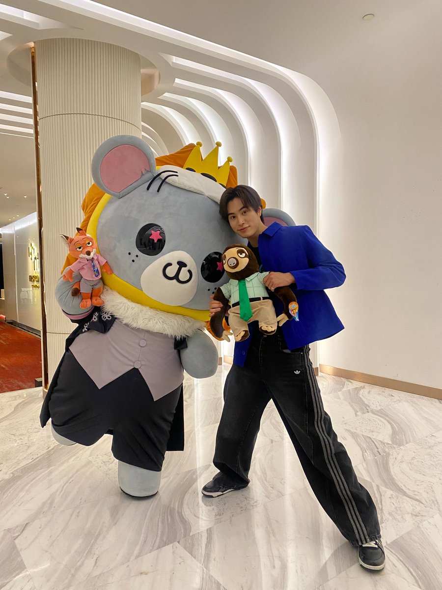 _lookkhunnoo's tweet image. ดูหนังซาหนุกมั่ก ฝานดีงับ 😘🍿
#SFxGeminiLookkhunnoo
#LOOKKHUNNOO