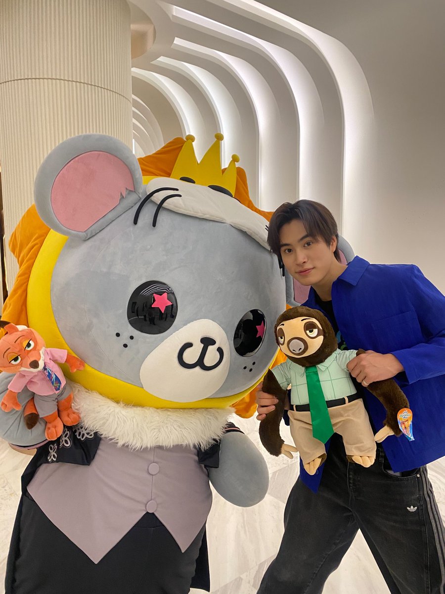 _lookkhunnoo's tweet image. ดูหนังซาหนุกมั่ก ฝานดีงับ 😘🍿
#SFxGeminiLookkhunnoo
#LOOKKHUNNOO