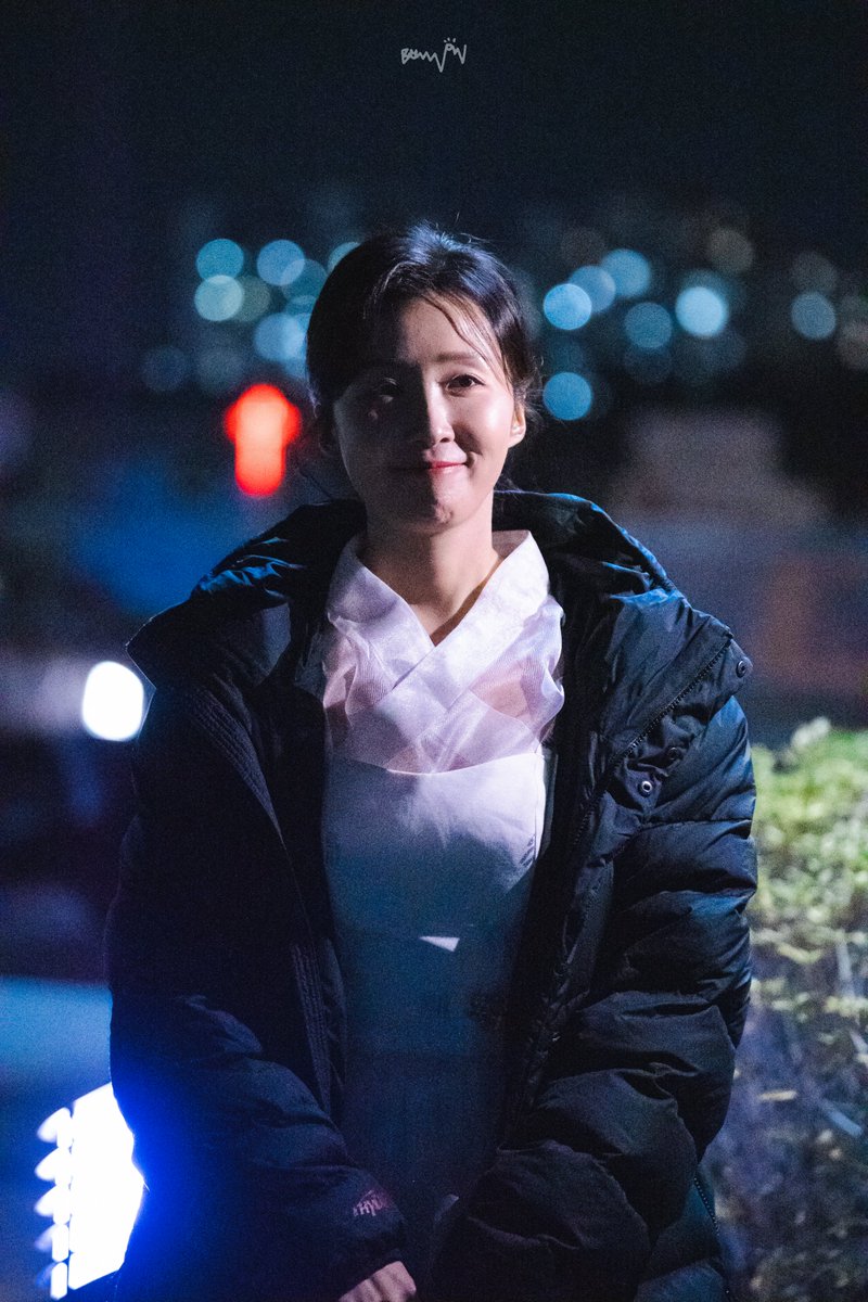 251128 퇴근길
#이정화 
겨울이었다😊❄️