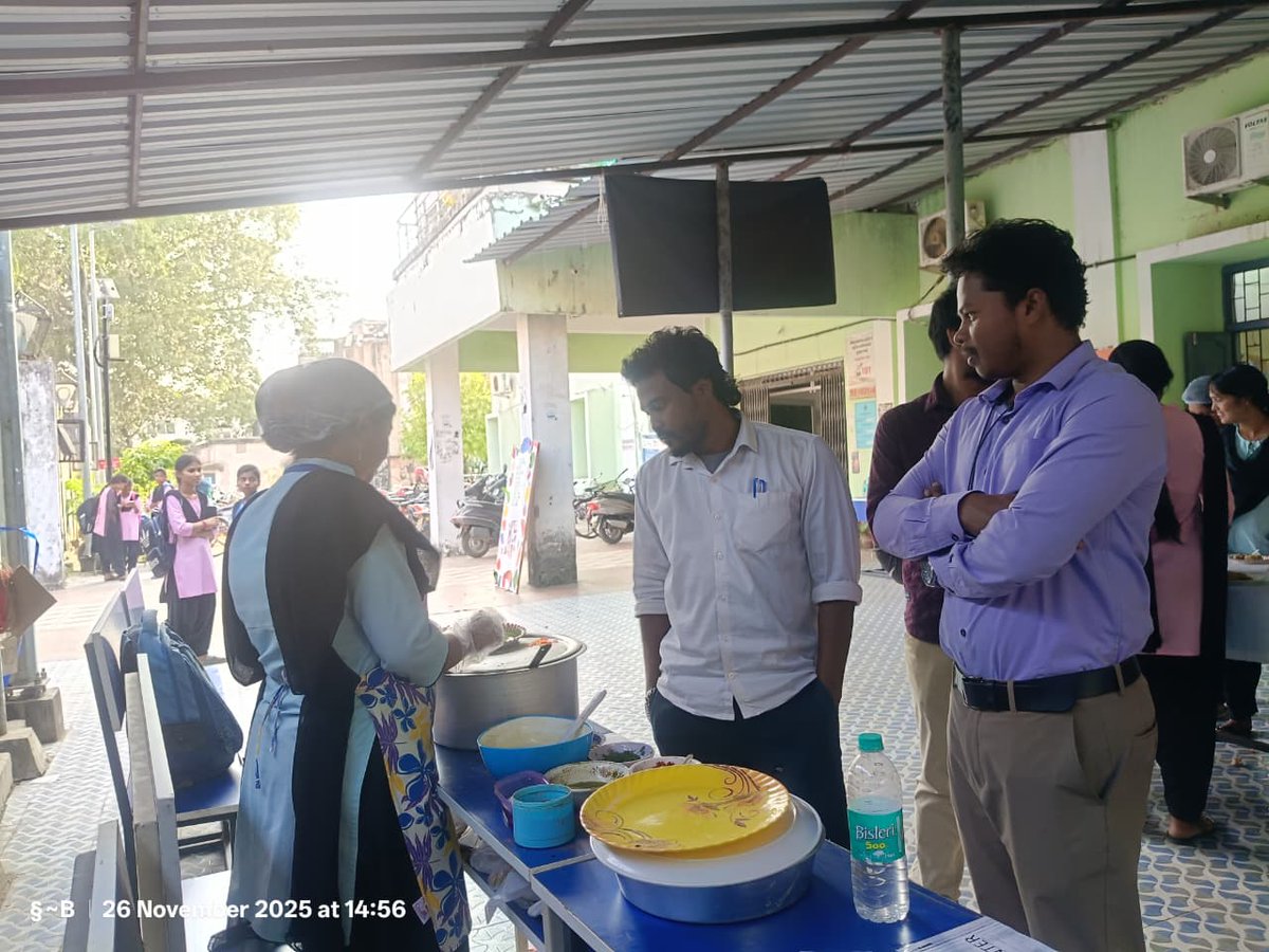 pringwcb's tweet image. Atmanirbhar Bharat Brand Ambassador Week-2025. Rich culinary heritage of Mayurbhanj district with authentic dishes like tender Mutton curry, crunchy Mudhi, flavorful Desi Chicken, sweet Arisa Pitha, Guda Ladoo, and refreshing Mandia Dahibara.#VocalforLocal # AtmanirbharYuva.