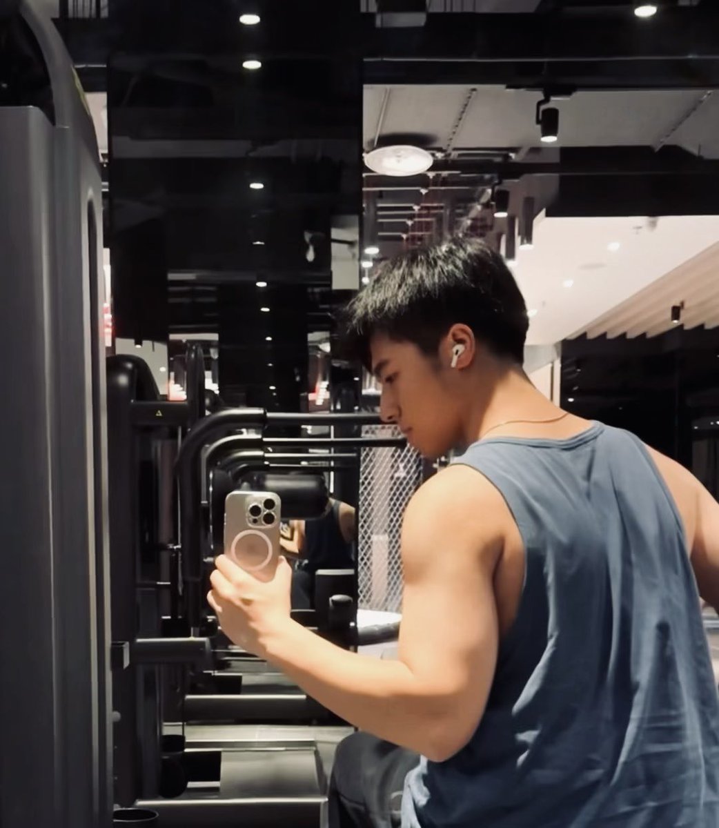 _buzzbu22's tweet image. 新手就是爱记录