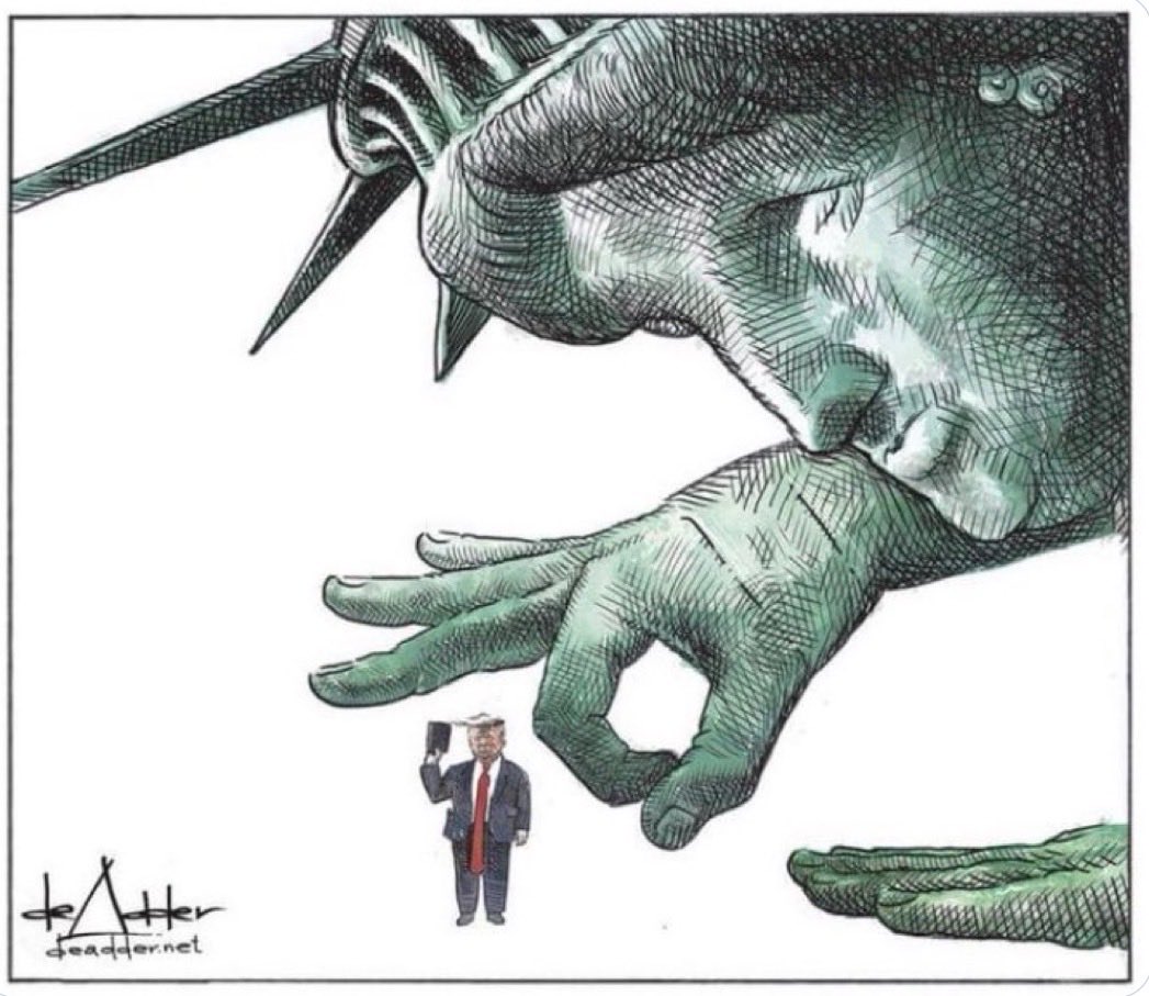 kangaroos991's tweet image. Another great cartoon from the &apos;genius&apos; of &apos;award&apos; winning Canadian, Michael de Adder! Before you &apos;choose&apos; to pass it on, 
remember #MrPiggy may not like being
shown as such a &apos;little&apos; man, got it? 😉

Drop a 💙 if you love Michael&apos;s work! 💙

Cr: @deAdder 🙏 #GiveTrumpTheFlick