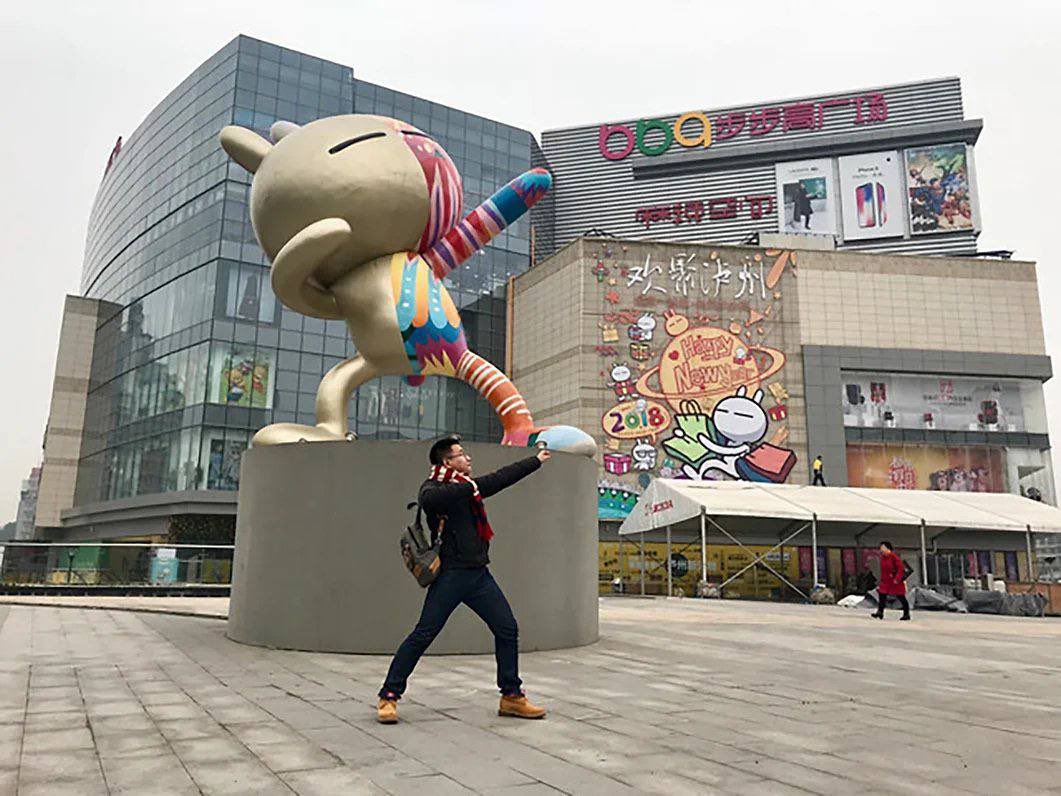 Genesis_Wizz's tweet image. Found something interesting. 

Why this viral top 1 China meme not over millions yet ?

兔斯基 $TUZKI  - The Chinese &amp;amp;Pepe

$Tuzki, the memecoin inspired by the famous rabbit created by Momo Wang, is taking the crypto community by storm! Over 20m Tuzki stickers gifs and memes are…