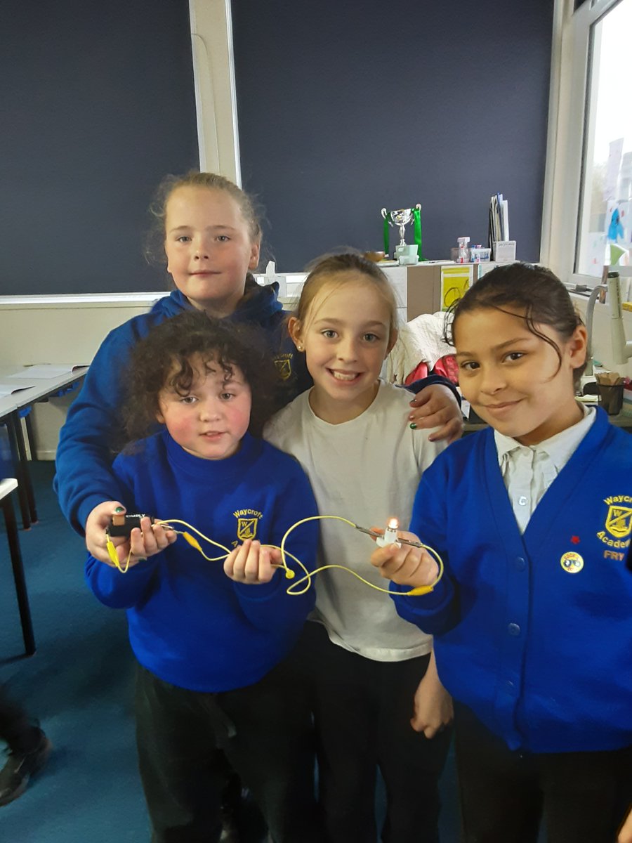 WaycroftAcademy's tweet image. Year 4 have really enjoyed the beginning of their electricity unit in Science. Today, they worked together to understand how electricity moves around a circuit, before being scientists and investigating the best way to create a working circuit!