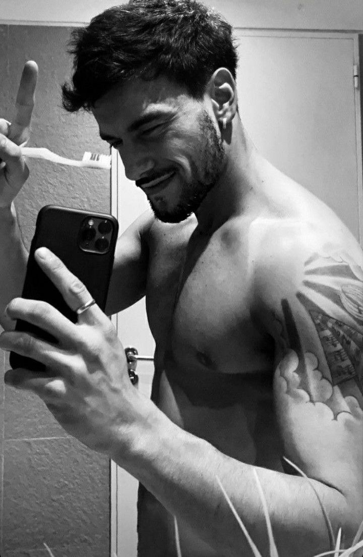 calfromtheback's tweet image. Buen viernes gentecilla 🤟🏼 espero que el finde os trate bien. 

#VisualNS