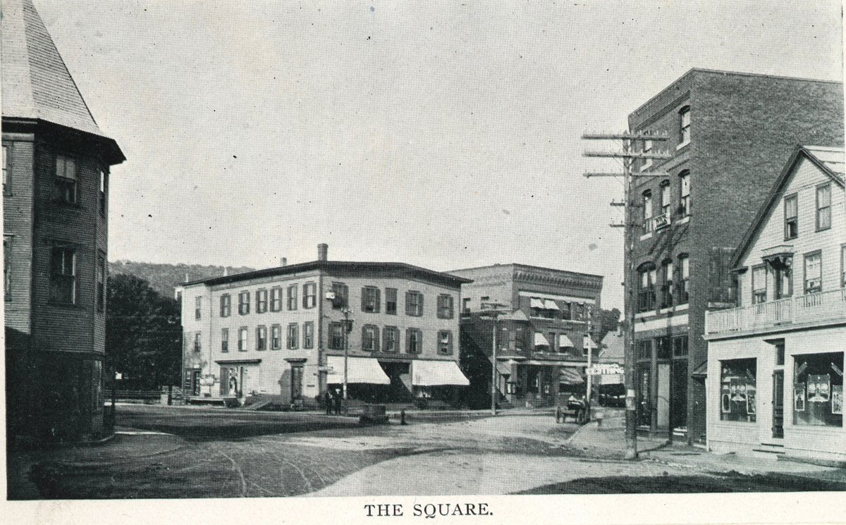 northstarpublis's tweet image. Did you know that by 1885, Stevensville was a bustling town with two general stores, two churches, a carriage factory, a saw mill, a grist mill, and many homes? 🏘️ #ThrowbackThursday #HistoryBuff
sbee.link/q9rdha6mwc