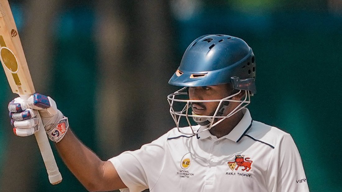 mufaddal_vohra's tweet image. AYUSH MHATRE IS NOW THE YOUNGEST EVER IN HISTORY TO REGISTER A CENTURY IN EACH FORMAT. 🤯🔥

- First Class, List A and now in T20s.