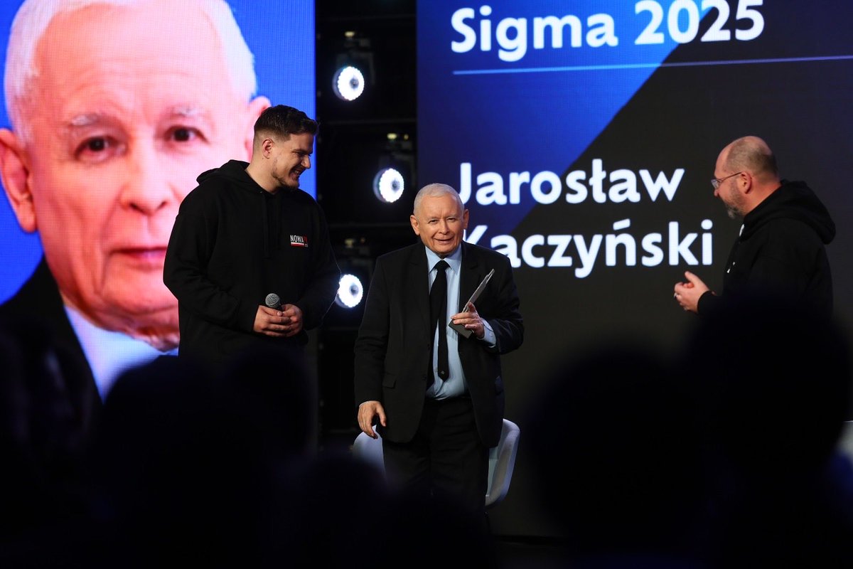 nowaPLorg's tweet image. 📣 Prezes @OficjalnyJK odebrał nagrodę Sigma 2025! 🔥

Statuetkę wręczył Prezes @nowaPLorg - @SzStachowiak!