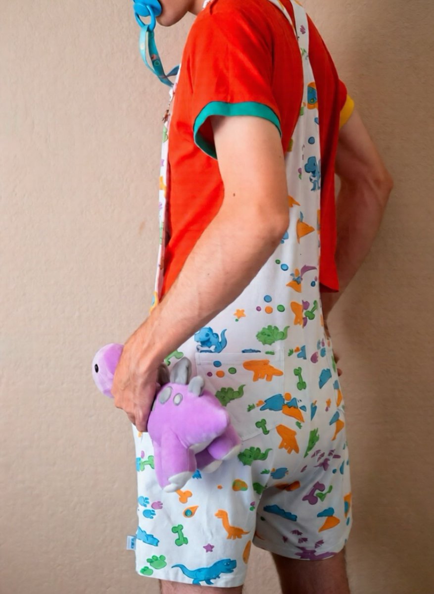 desertdiaperboy's tweet photo. Sneak peak from an ABDL photo shoot I did! So excited to share the rest! 

#abdl #abdlcommunity #abdlboy #little #diaperboy #ageplay #diapercaptions #diapersissy #abdlclothing https://t.co/yITDCr9k6w