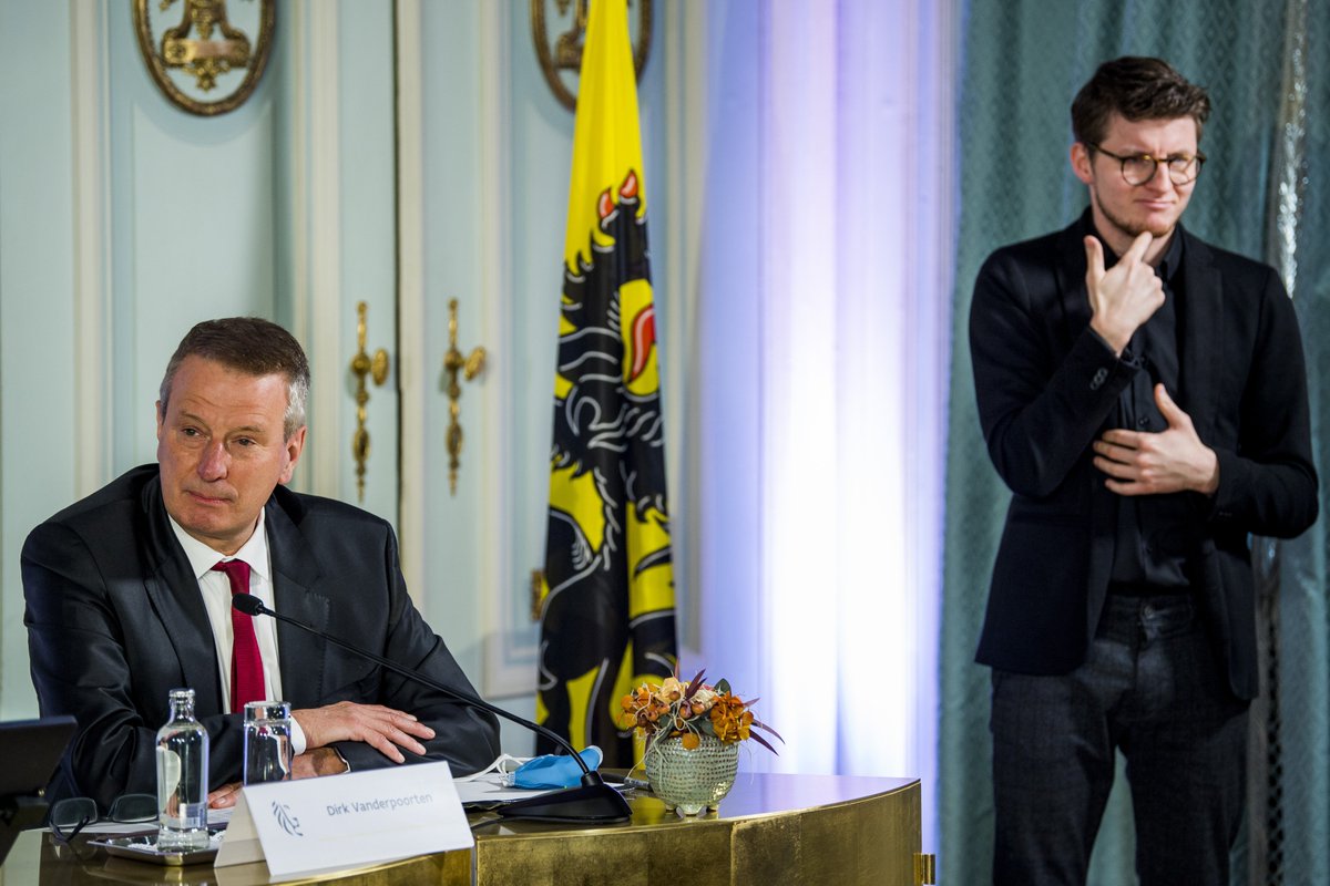 Belga_English's tweet image. Unique AI tool of Ghent University speeds up searches in Flemish Sign Language Dictionary prez.ly/dZ1d

#Belga #FlandersNewsService #signlanguage #AI