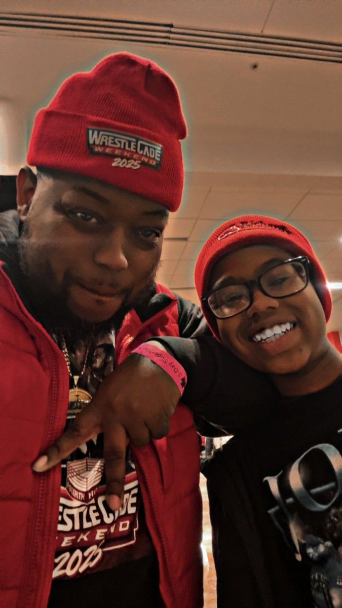 DILLEST83's tweet photo. @WrestleCade we are here #TheDutAndJoShow #FourthRope @WESTSIDEGUNN https://t.co/Wl6yYlHLqP