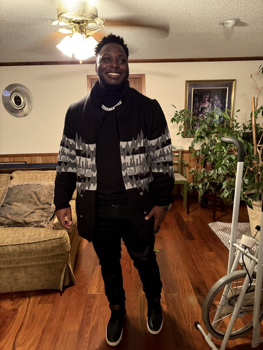 LarrySaint_'s tweet photo. https://t.co/wjViIVxhqW