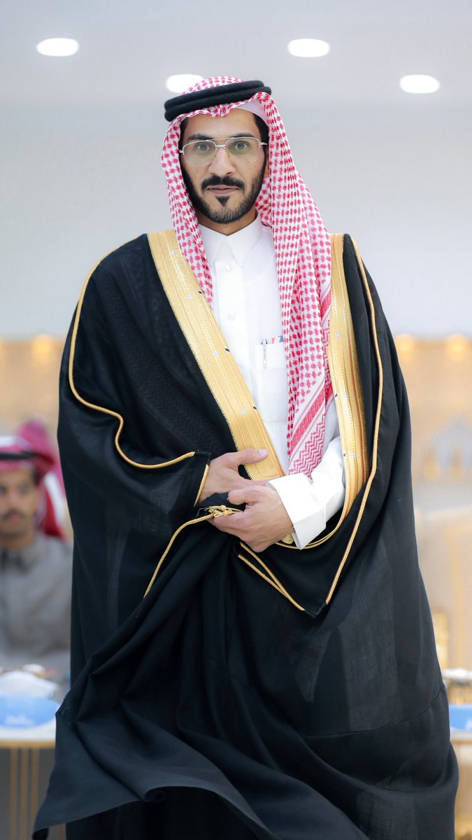 حفل زفاف الشاب/ ممدوح ندا الجذع

بتاريخ 6 /6 / 1447 هـ 
بقصر التشريفات للإحتفالات بمحافظة #عفيف 

رابط الحفل-صور
photos.app.goo.gl/PKB2nWvz34CZP1…

رابط الحفل-فيديو 
youtu.be/wrB6mXPdKxg?si…

رابط المحاورة 
youtu.be/VBnC99JmEFY?si…

تغطية المصور / تركي الكثيري 
للحجز والإستفسار / 0509109566