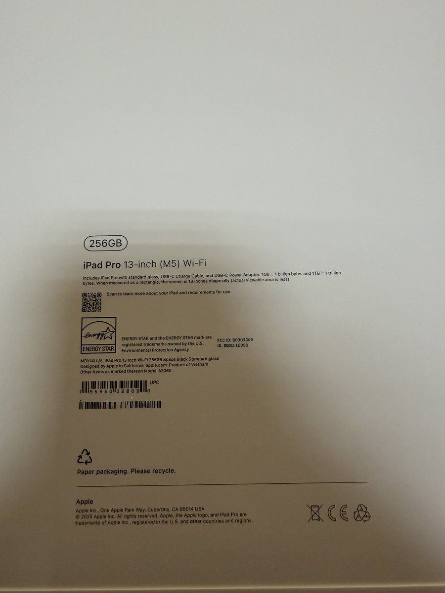 Aprovechando las compras del black Friday iPad Pro M5 13 inch❤️ 

#BlackFriday #ipadpro #ipadprom5 #apple