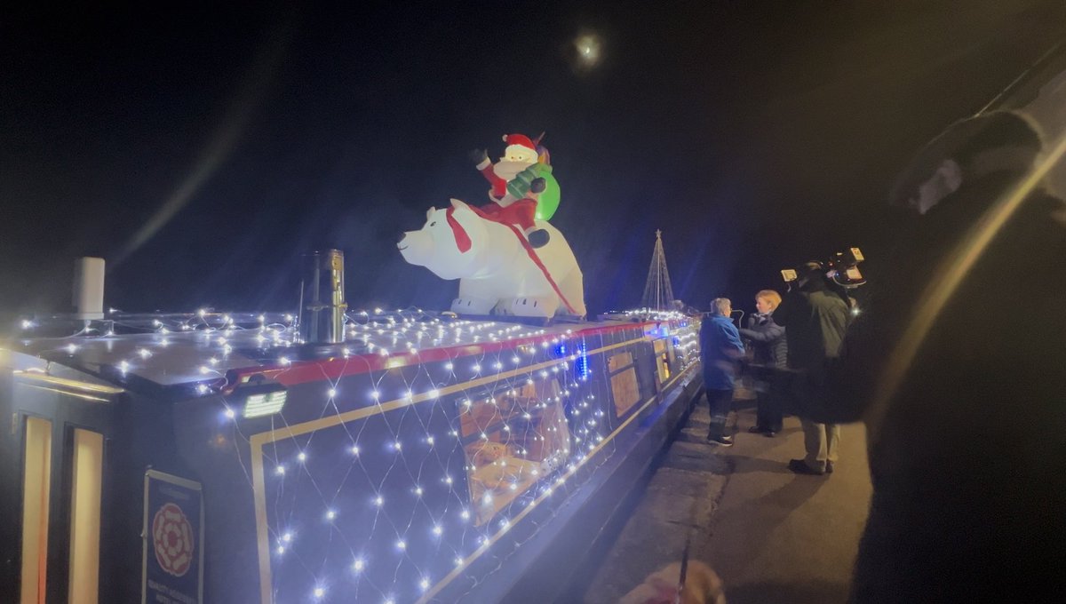 Lorna Jane Tooley tweet media