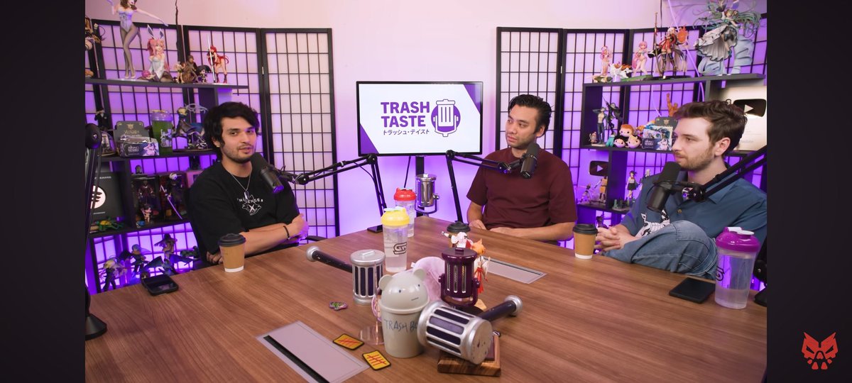 LittleEffortYT's tweet photo. My YouTube just gave me a little bug, with the @GoonsPC logo on a @TrashTastePod episode lol https://t.co/U8WzEjCXiJ
