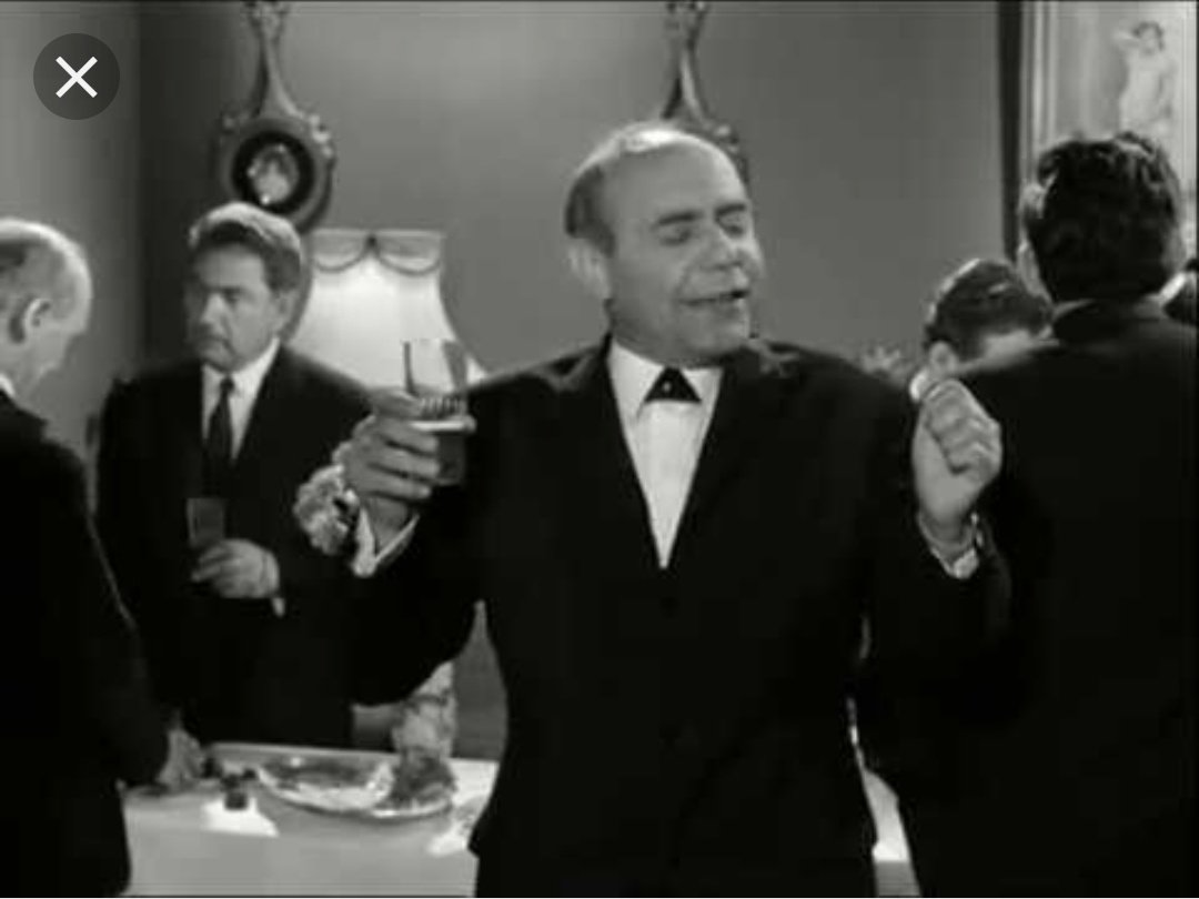 ananickol's tweet image. Έχει Ναυαρχούκο απόψε! 👏👏 #Fosstotounel