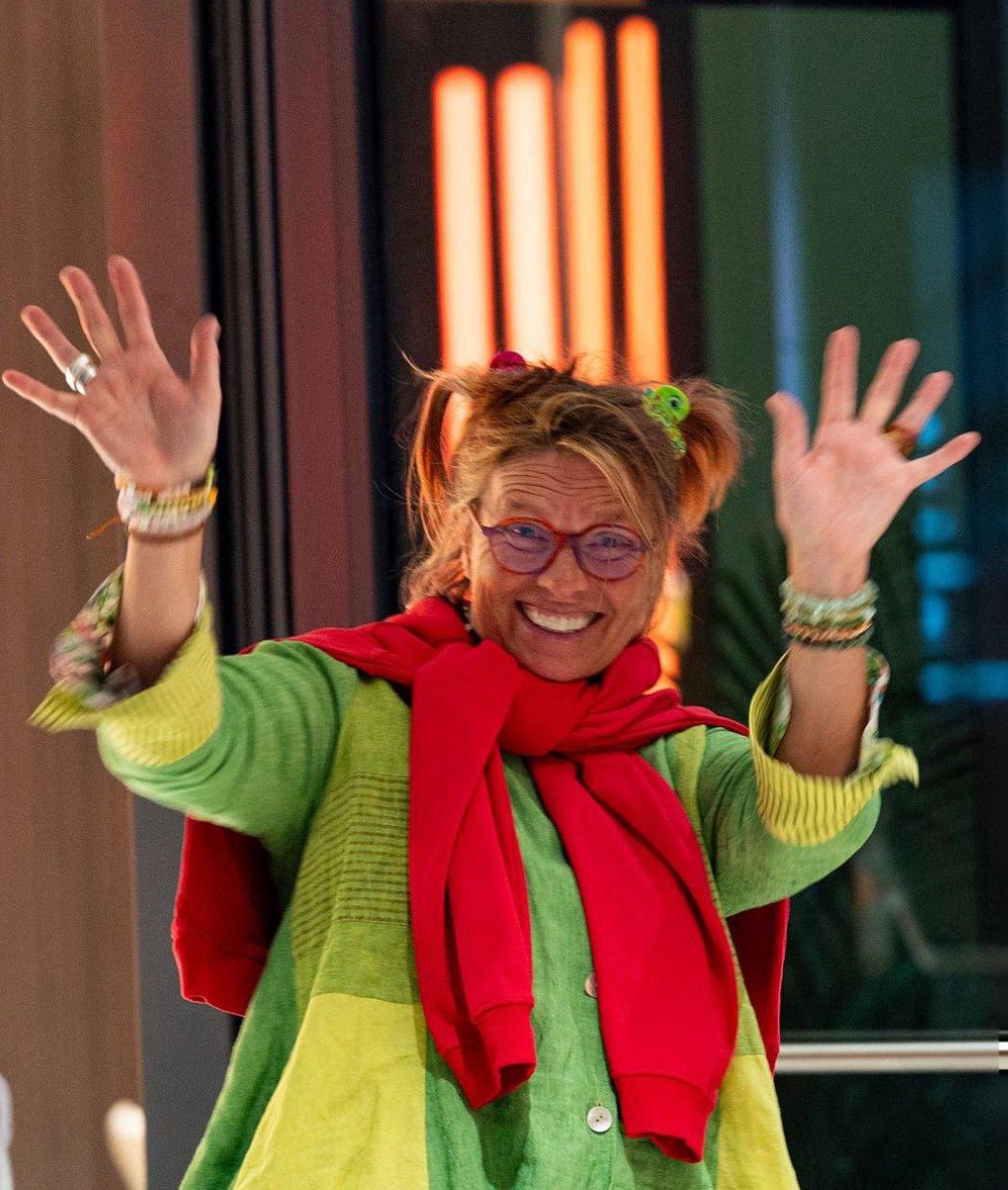 pole4luchi's tweet image. she truly looks like the sweetest lady ever omg