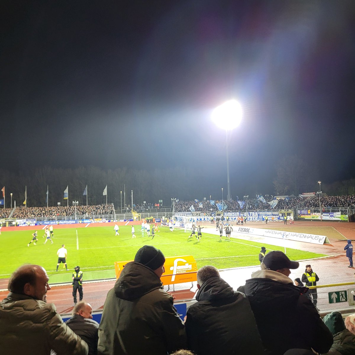 Negninorg's tweet image. VfB Oldenburg v sv Meppen 0-2 #groundhopping #regionalliganord #floodlightfriday