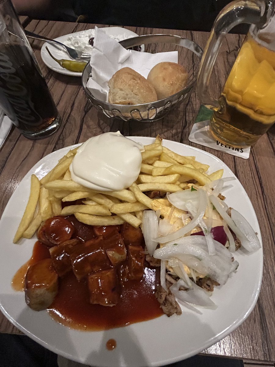 Taxiteller nachm Heimsieg beste.

#s04 #schalke #S04SCP