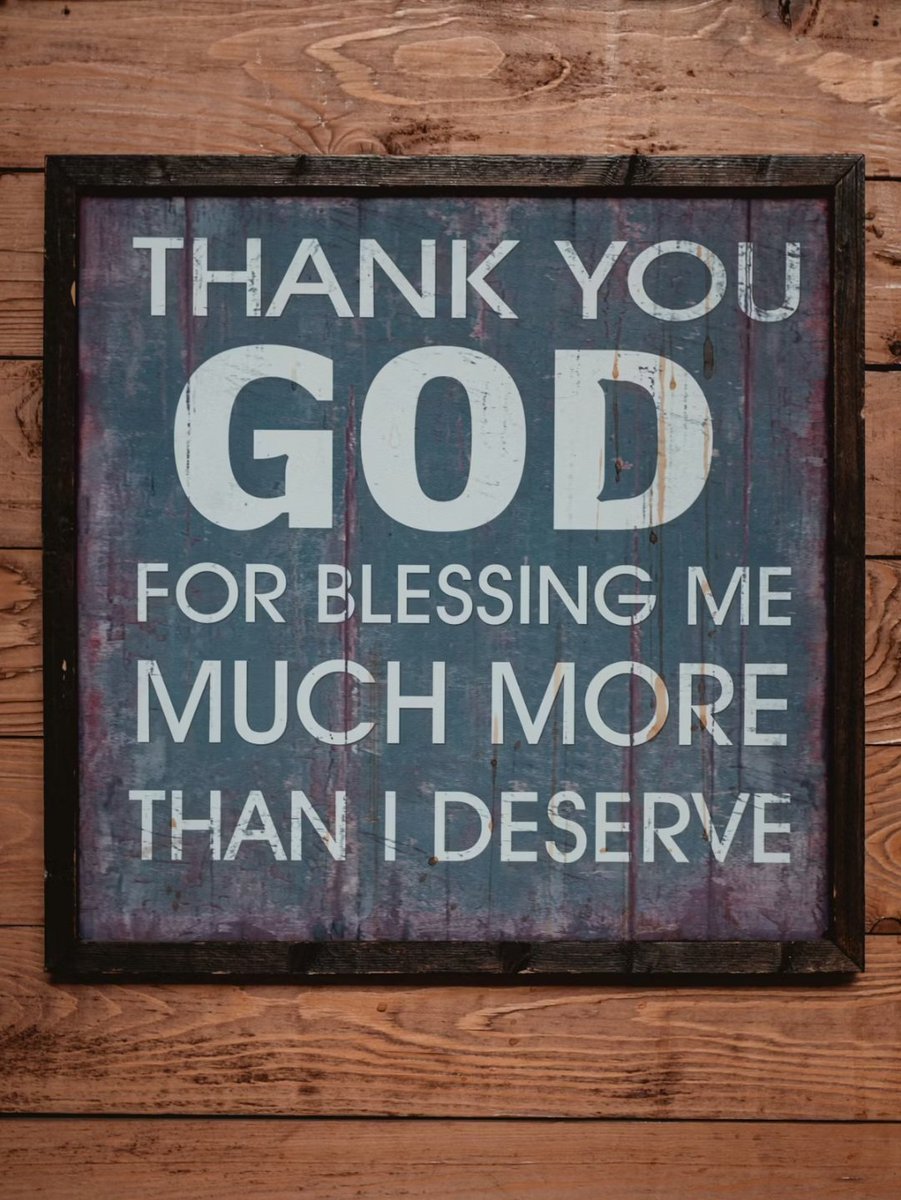 LadyOriginale's tweet photo. Although yesterday was Thanksgiving Day don't stop celebrating. Every single day is another reason to celebrate and say, "Thank You God." 🙏🏽🙌🏾💃🏾

Psalm 107:1 https://t.co/uHcQ5AhcrS