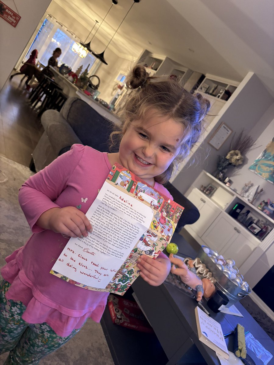 Thank you <a href="/canadapostcorp/">Canada Post</a> for bringing back our letters from Santa