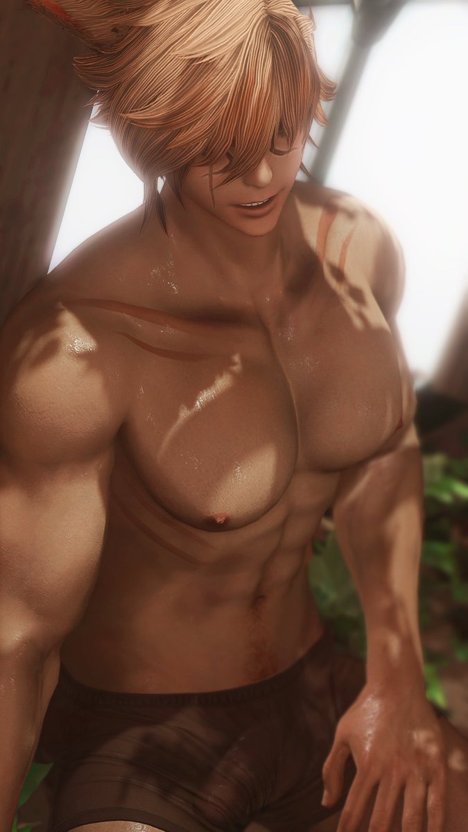 Turlybear's tweet image. Falling asleep 💤