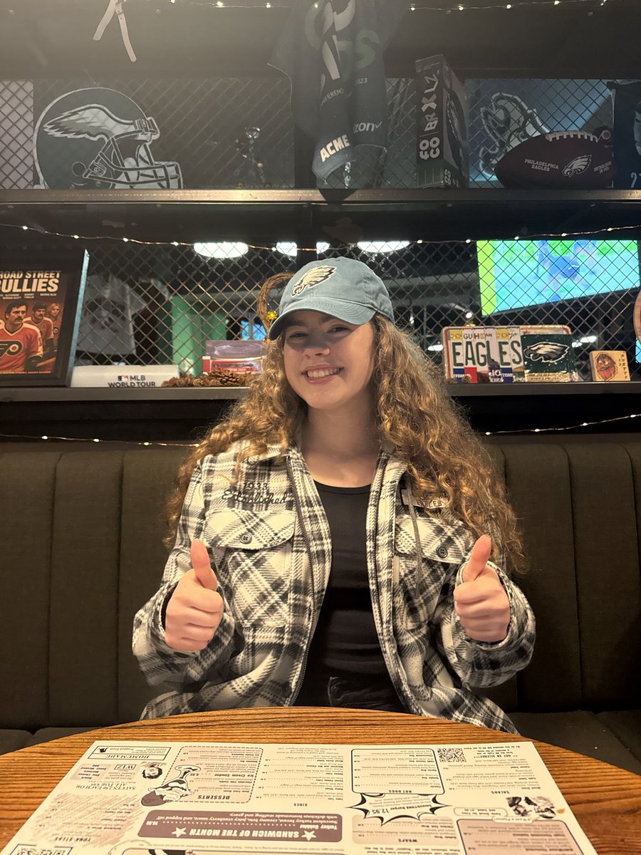 MikeHRuane's tweet photo. @UKPhillies are you at @passyunkavenue for the Eagles game by chance? My Philly niece Alexandra is there right now. If so please get a selfie with her. https://t.co/NU9Qekx09N