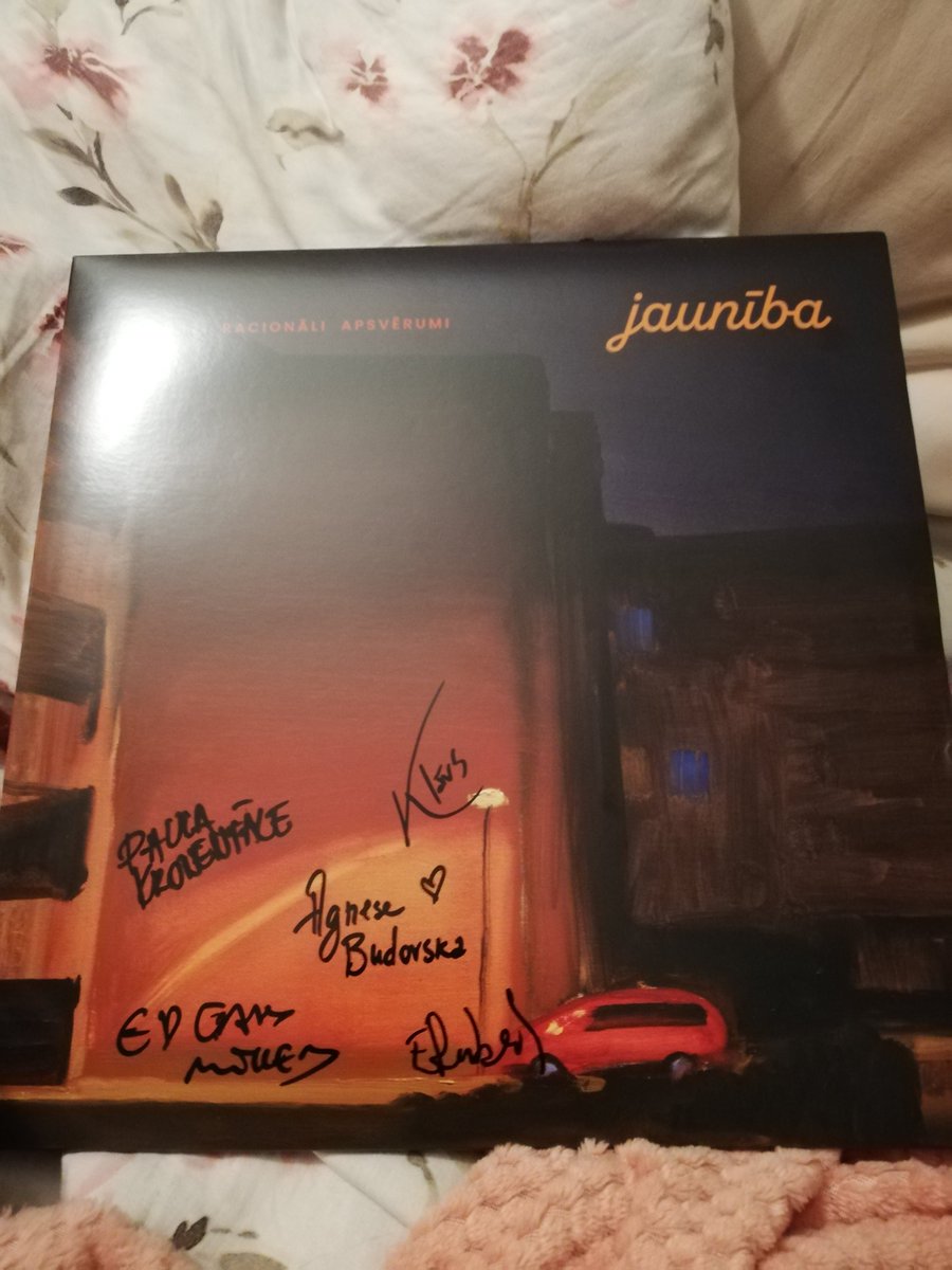 Kas par dieniņu!🥳
Slideni ceļi, aizliegti paņēmieni, meklēt to, kā nemaz nav un līķis upē (stibīt beigtu jūras ērgli 2 km pa gravainu mežu🥵). Bet vakarā - lai dzīvo Jaunība!
Un pateicība draudziņiem bebrīšiem par dambīti! Vismaz nepiesmelti zābaki!