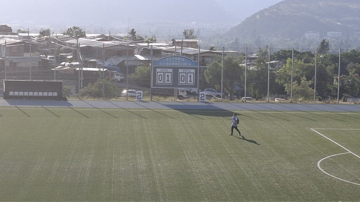 Luego del primer gol, los Potros dejaron venir demasiado a su rival, que buscó constantemente nuestro arco, obligando a esforzarse a nuestra defensa y arquero. DEPORTES MELIPILLA tuvo buenas contras, pero no pudo finiquitar. Al final, un ataque generó el penal y el 1-1 parcial.