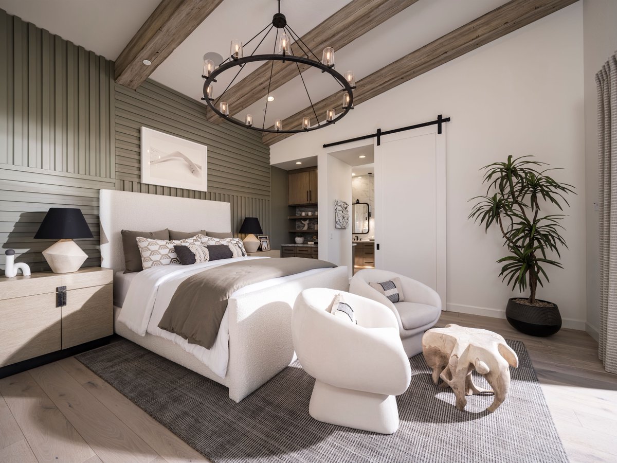 tollbrothers's tweet image. Discover the allure of contemporary bedroom design, where sleek lines meet cozy comforts. Get inspired by our contemporary design ideas and transform your bedroom into a luxurious retreat: bit.ly/4pgvqRO