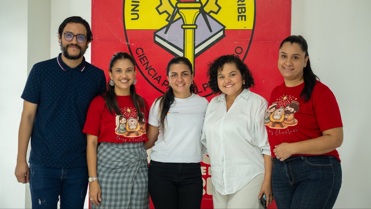 Recibimos a las egresadas Sharelly Fruto del programa de Diseño Gráfico y a Cristina Pérez de la Especialización en Gerencia de Mercadeo, quienes participaron en Expo Innova.✨

Durante el evento, compartieron sus experiencias y conocimientos en su camino de emprendimiento.💡