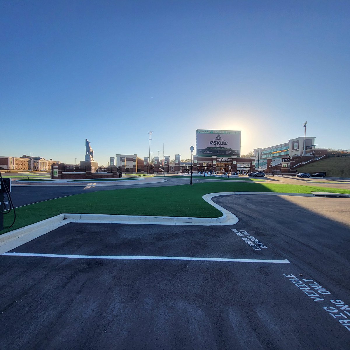 samcrenshaw23's tweet image. It’s Friday Night. What @OfficialGHSA quarterfinal playoff game will you be watching tonight ??   #highschoolscoreboardshow     @GradickSports @kevineckleberry @morganj_tv @NEGARecruits