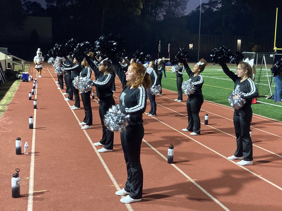 samcrenshaw23's tweet image. It’s Friday Night. What @OfficialGHSA quarterfinal playoff game will you be watching tonight ??   #highschoolscoreboardshow     @GradickSports @kevineckleberry @morganj_tv @NEGARecruits